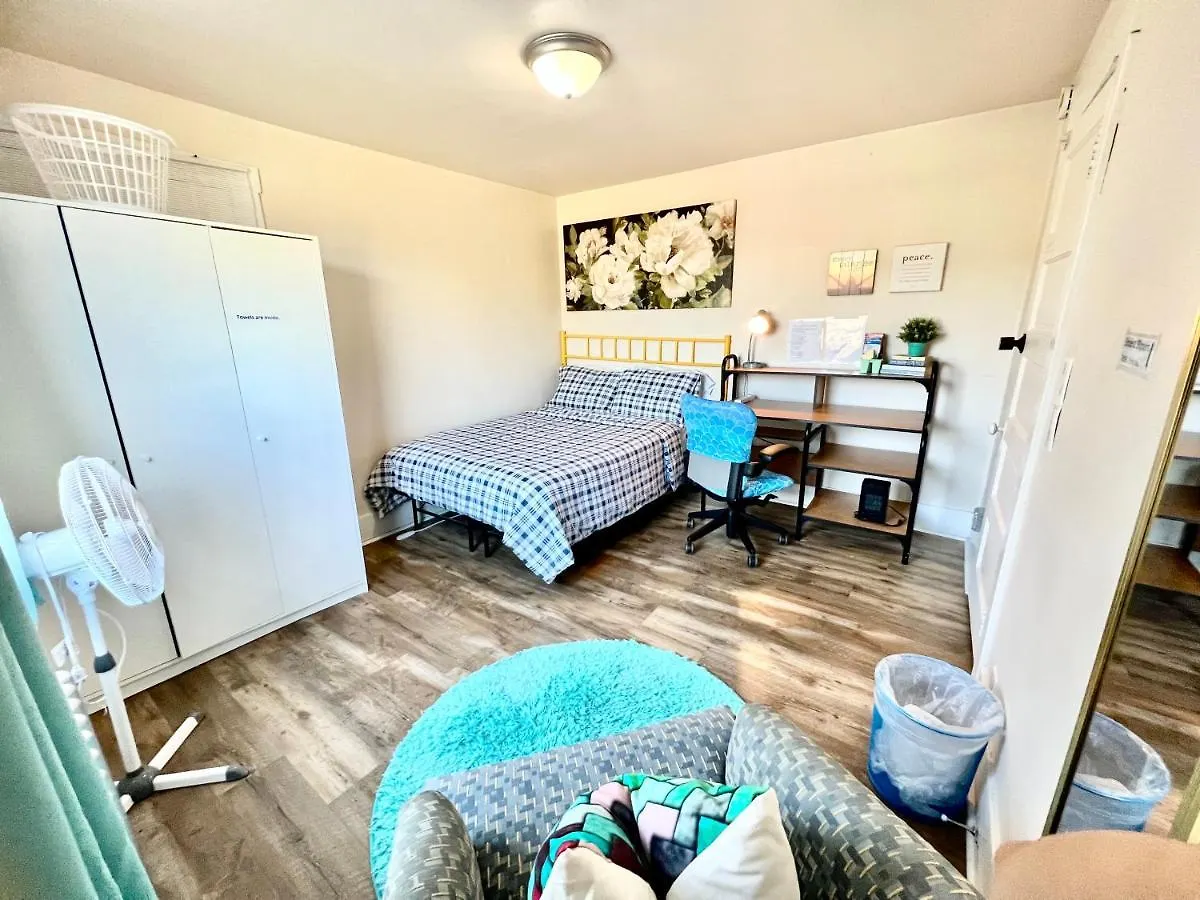 Homestay Seattle Airport Cozy Stay: Shared Comfort, Prime Location United States